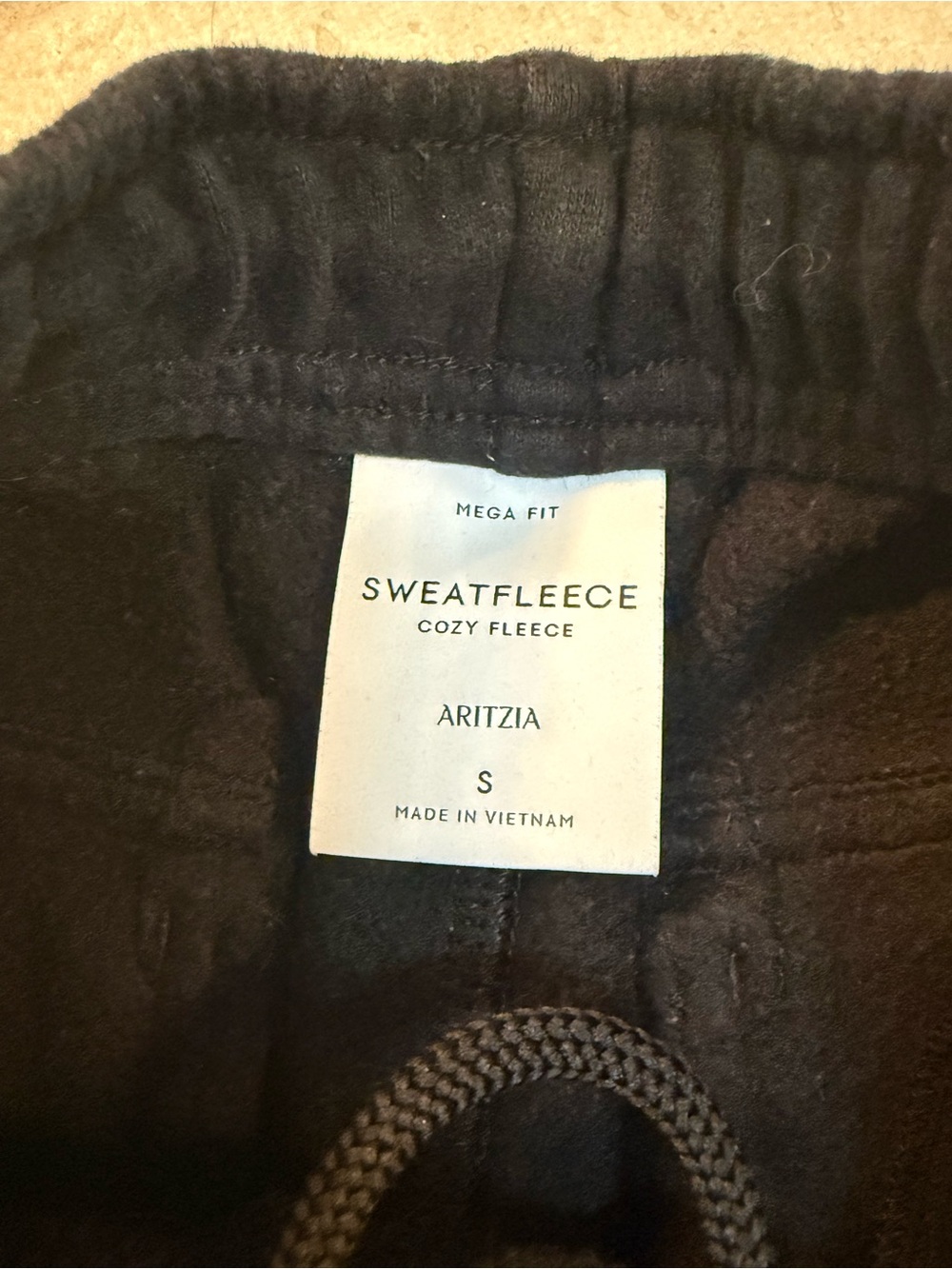Aritzia Sweatfleece Cozy Fleece Sweatpants - Black